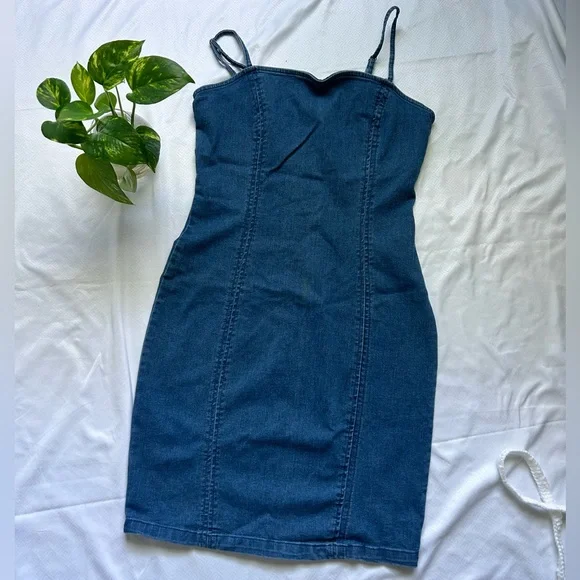 iris | Dresses | Spaghetti Strap Denim Dress From Iris Size M | Poshmark